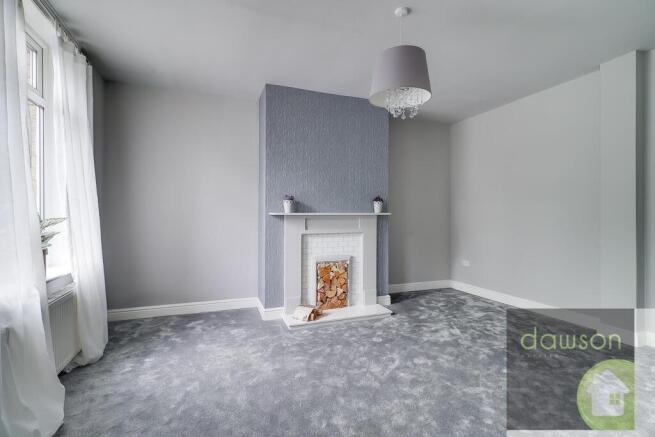 2 bed Terraced to rent Image 2