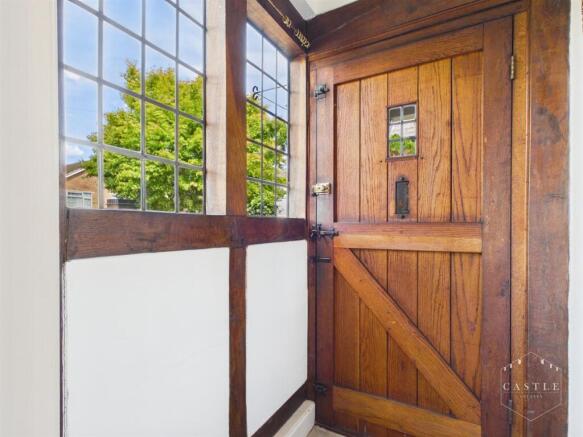 ENTRANCE VESTIBULE