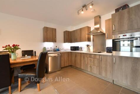Broadis Way, Rainham, Essex