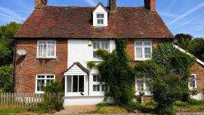 2, Brookside Cottages, Crowhurst Road, Battle TN33 9AR