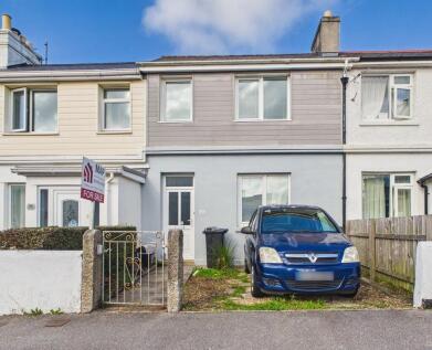 Dolcoath Avenue, Camborne, Mid-terraced home