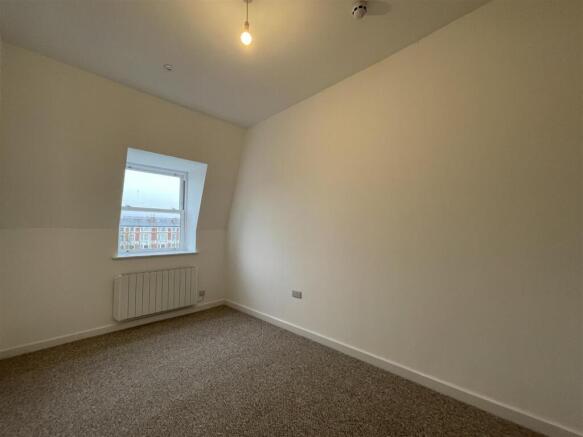 15 bed Block of Apartments for sale Image 7