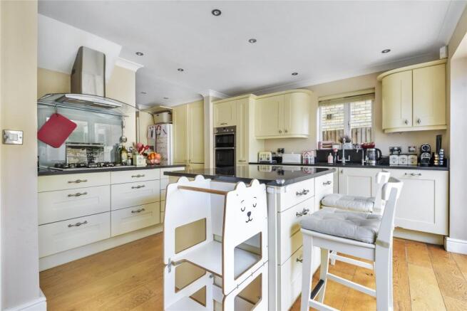 Kitchen/Breakfast Rm