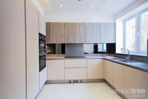 Flat 22, 49 Downhurst Court, Parson Street, Hendon, London NW4 1QT