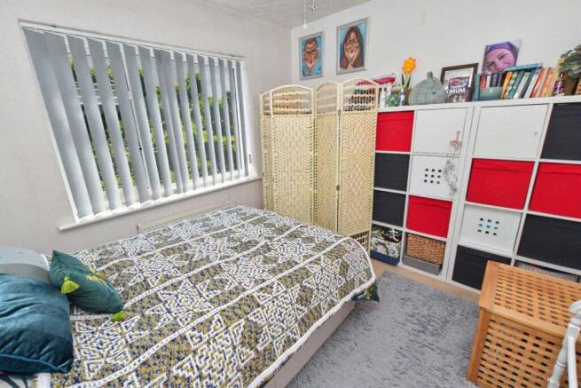 3 bed Semi-Detached for sale Image 8
