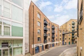 25, 16 Java Wharf, Shad Thames, London SE1 2YH