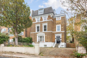Flat A, 17, Wellington Gardens, London SE7 7PJ
