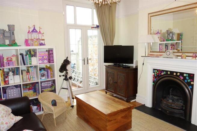 sitting room.JPG