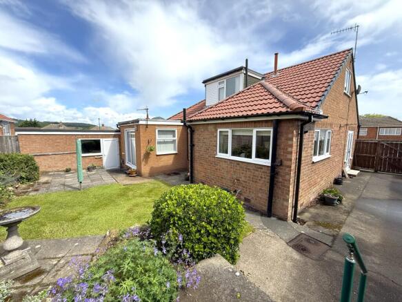 4 bed Detached Bungalow for sale Image 4
