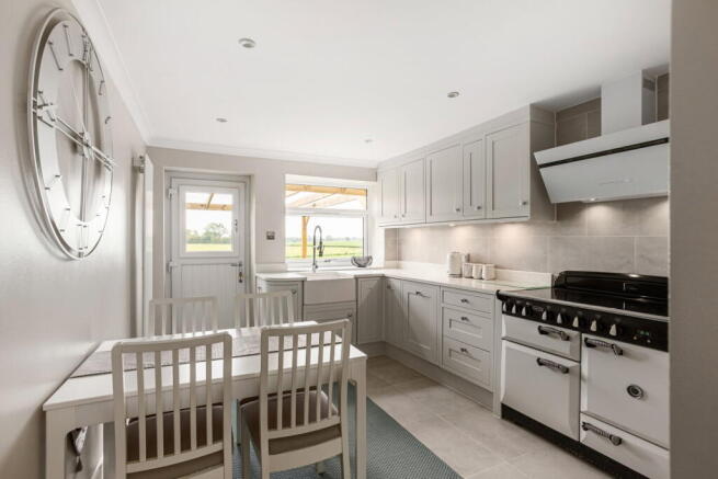 3 bed Mews for sale Image 7