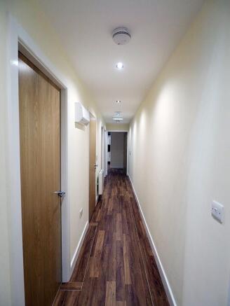 1 bed House Share to rent Image 8