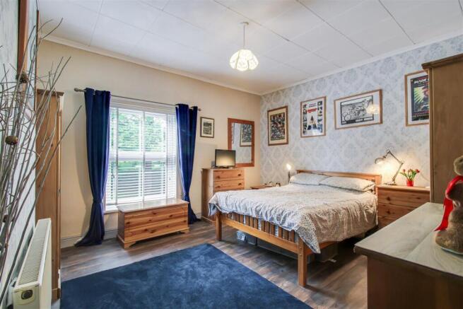 2 bed Terraced for sale Image 5