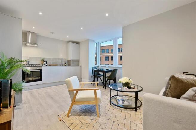 AR - Flat 1, Buckingham Place - Reception3(1).jpg
