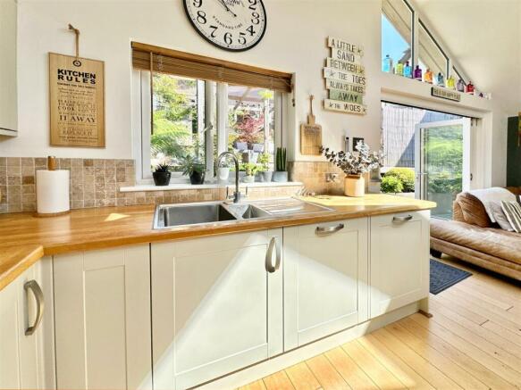 Sink Area.JPG