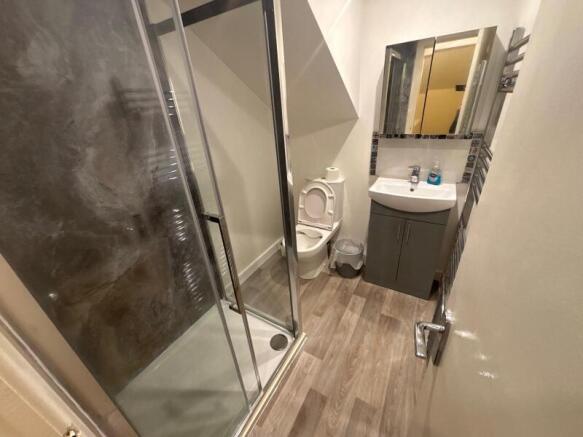 7 bed Terraced to rent Image 9