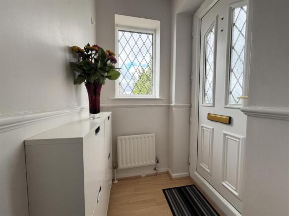 2 bed Semi-Detached for sale Image 4