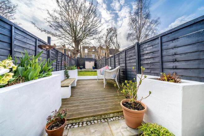 223 Ravenscroft Road-7.JPG