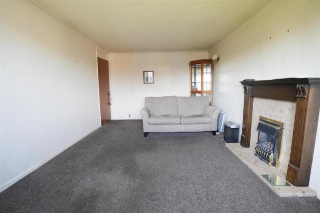 3 bed Semi-Detached Bungalow for sale Image 5