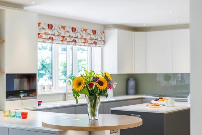 Breakfast bar