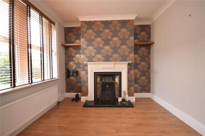3 bed Terraced to rent Image 12