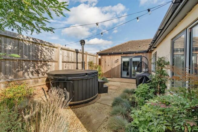 Woodland View, West End, Silverstone
