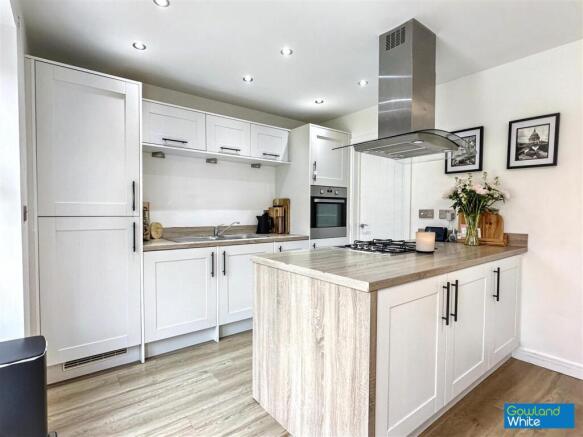 3 bed Detached for sale Image 5