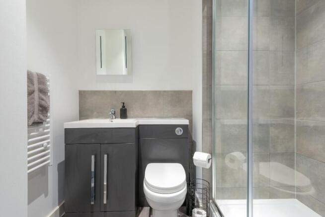 1 bed Apartment to rent Image 6