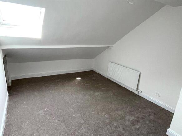 3 bed Terraced for sale Image 10