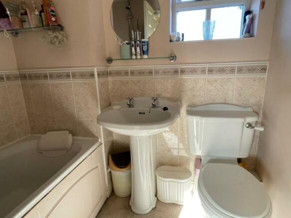 Bathroom.jpg
