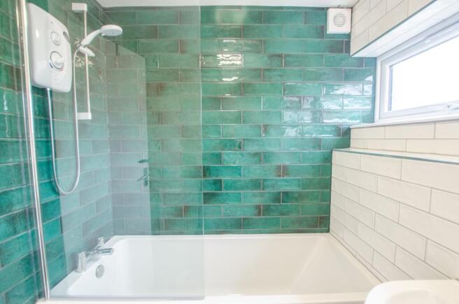 37 Wallace Road TPS Bodmin 01208 74182-04