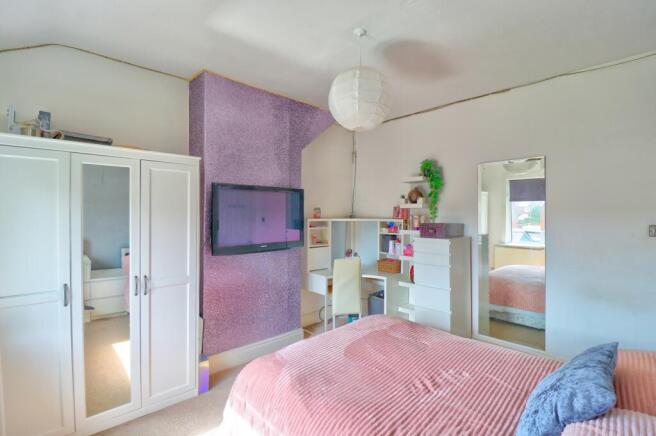 Bedroom 2.2