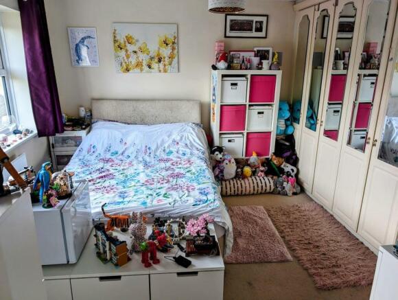 bed 2.jpg