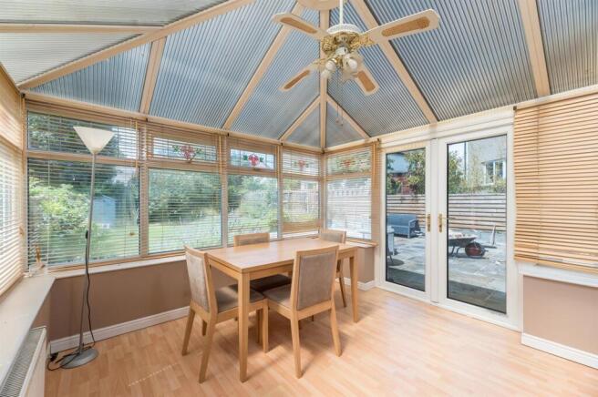 3 bed Semi-Detached for sale Image 4