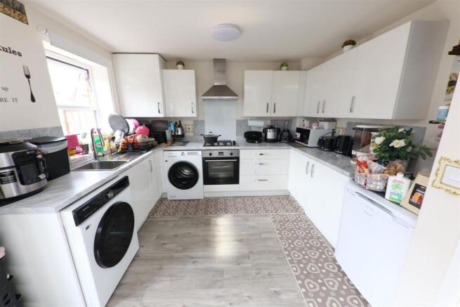 OPEN PLAN DINING KITCHEN