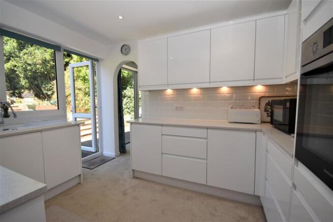 Kitchen..JPG