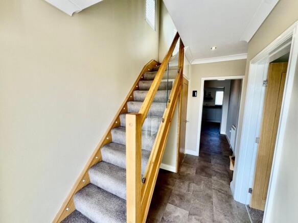 Glass Staircase & Balustrade