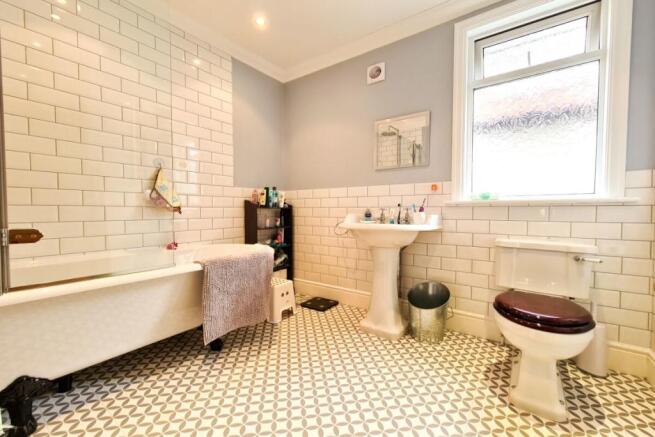 Bathroom / WC