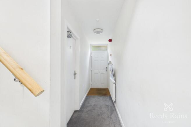1 bed Apartment to rent Image 4
