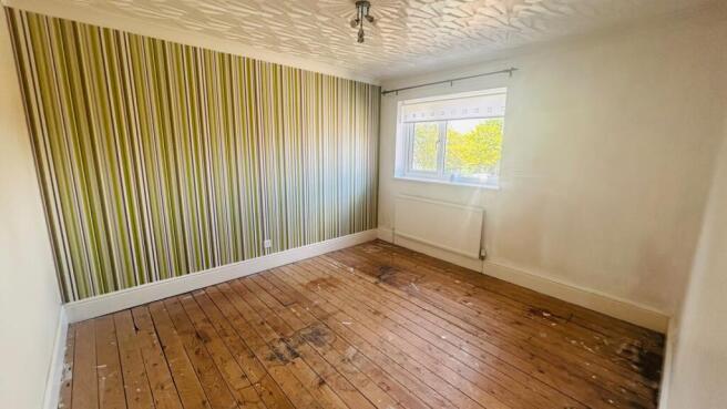 3 bed Terraced for sale Image 4