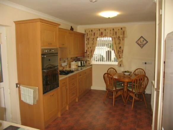 Kitchen/Breakfast Ro