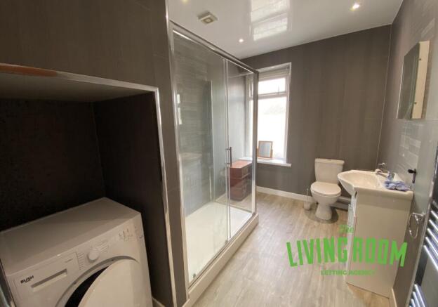 Shower room 2