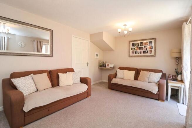 3 bed Semi-Detached for sale Image 5