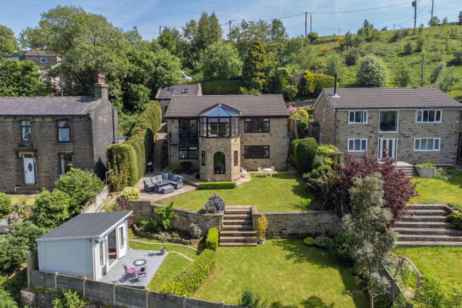 4 bed Detached for sale Image 6