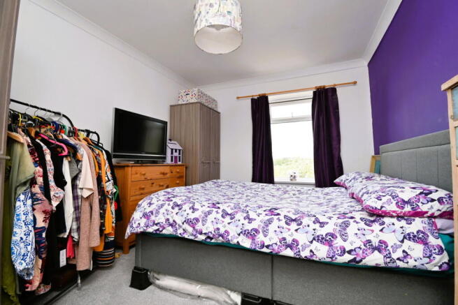 3 bed Terraced for sale Image 12