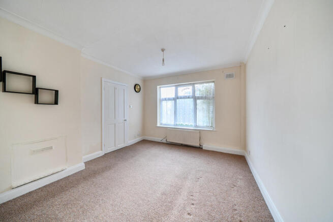 1381738-6-691c4a6...