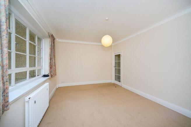 Studio Room