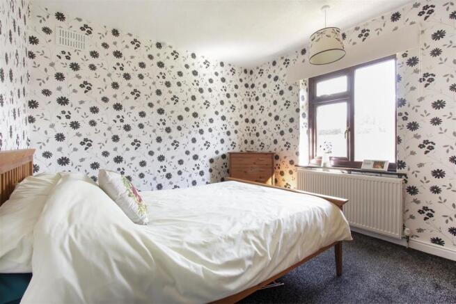 Bed2.2.jpg
