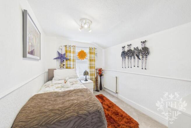 3 bed Terraced for sale Image 10