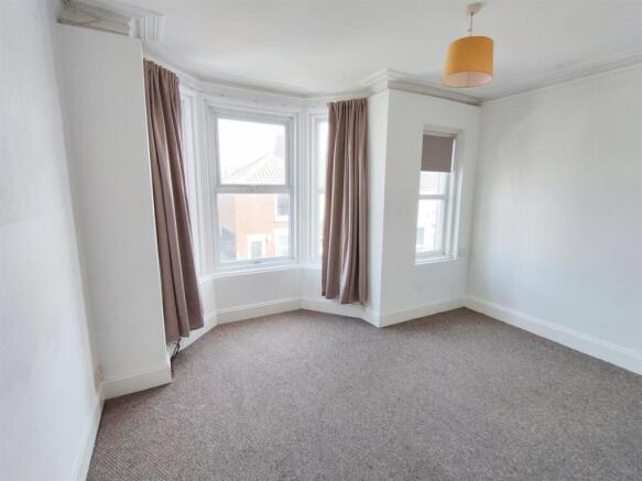 First flr flat 99 Nelson Road Central lounge.jpg