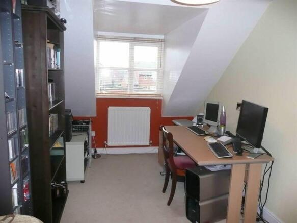 BEDROOM 3 (FRONT)